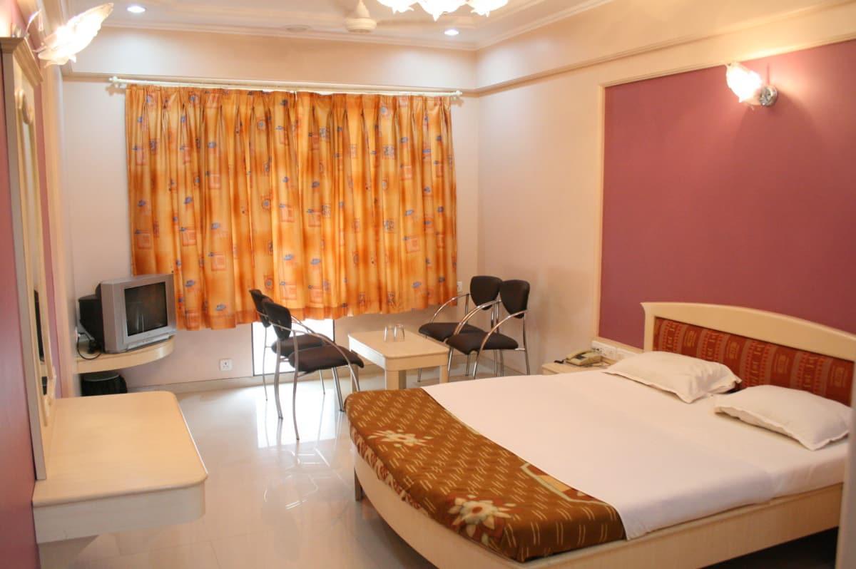 Hotel Sai International Peth  Kültér fotó