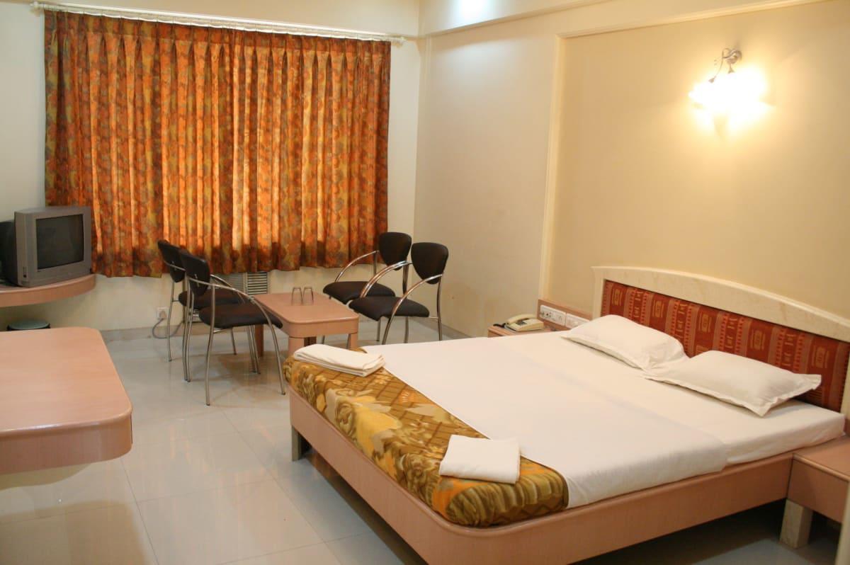 Hotel Sai International Peth  Kültér fotó