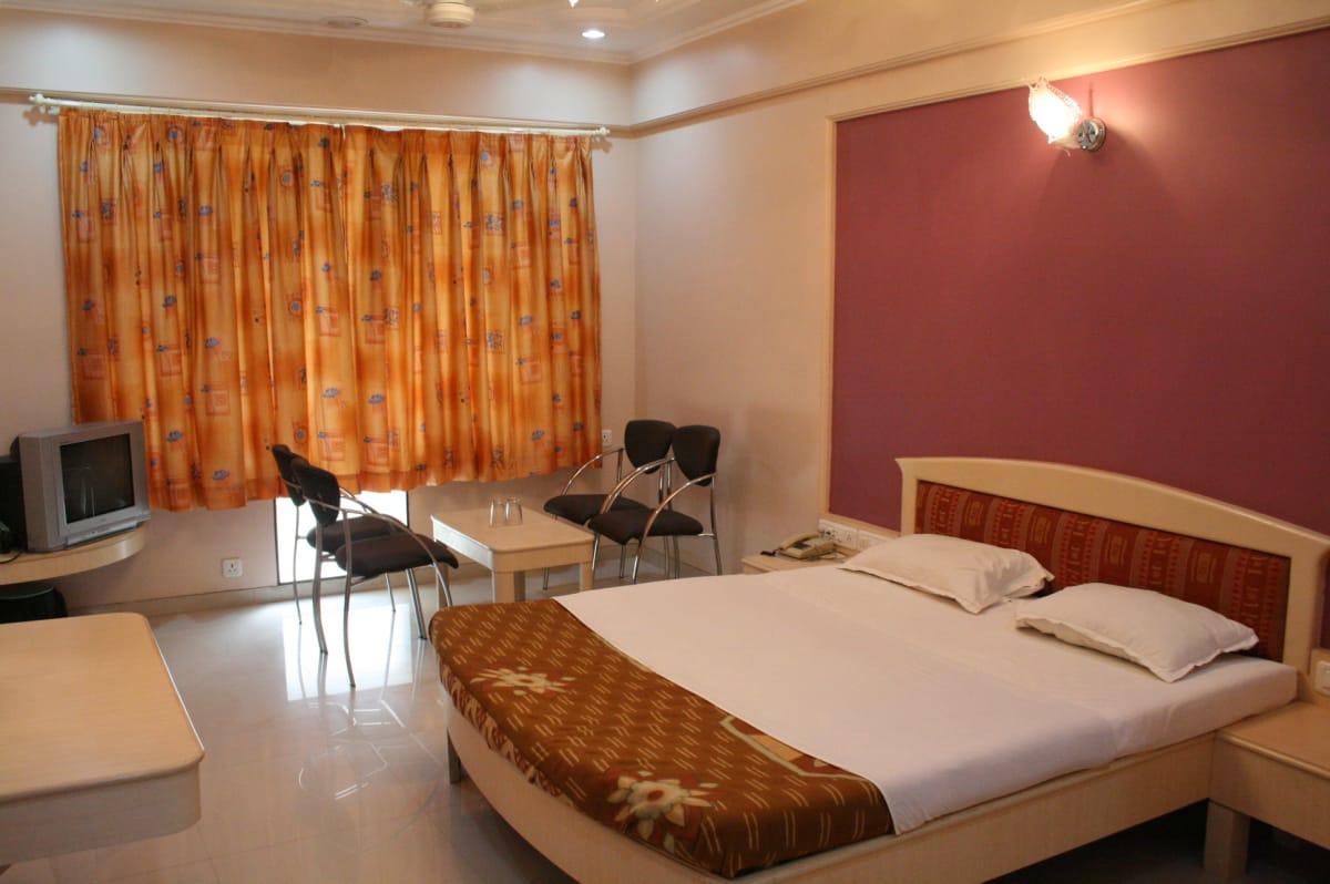 Hotel Sai International Peth  Kültér fotó